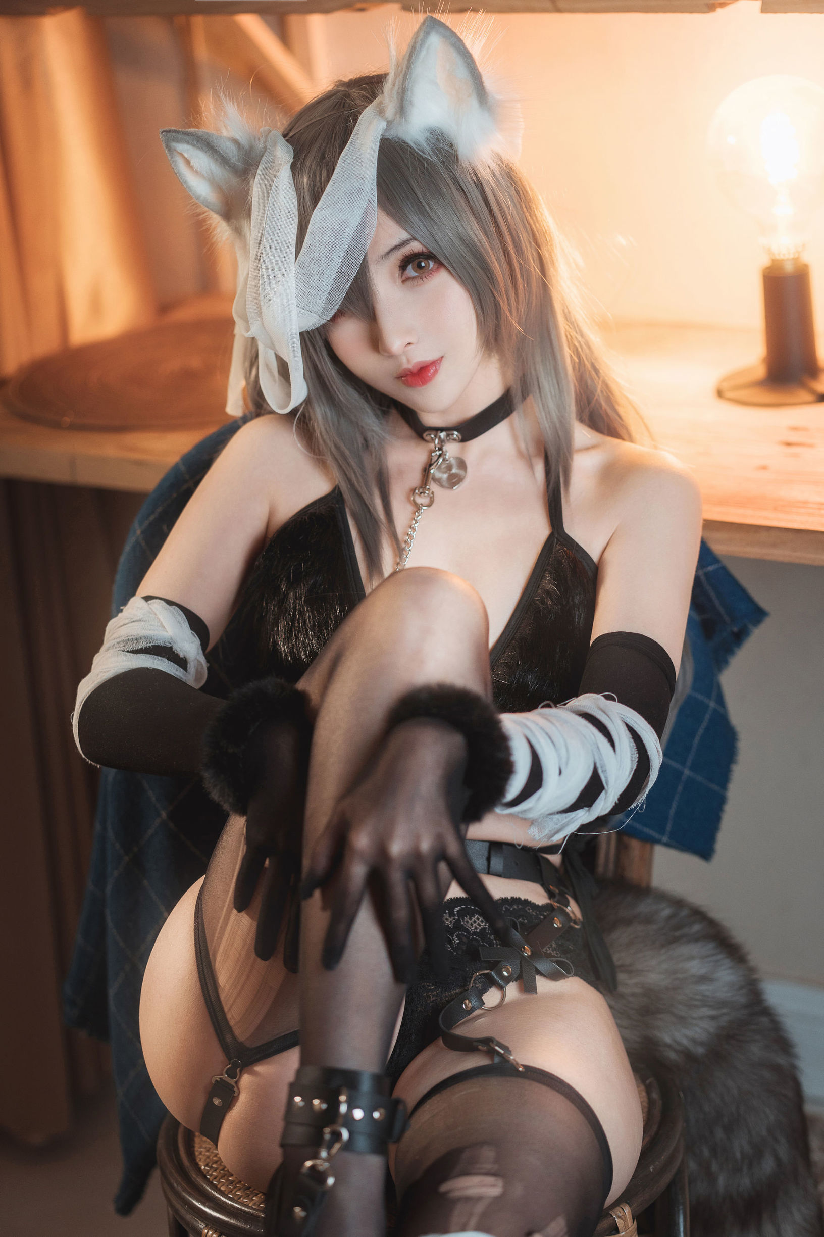 [网红COSER]COS福利rioko凉凉子受伤的灰狼姐姐插图1